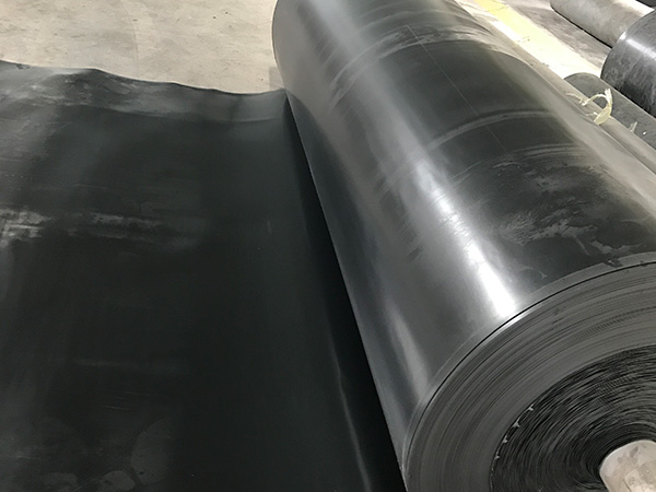 Polymer self-adhesive waterproof roll